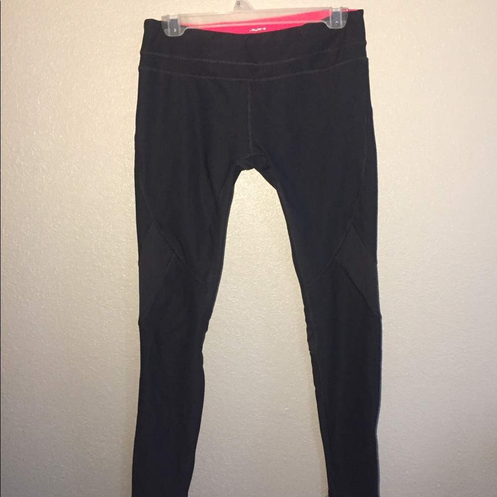 Black leggings